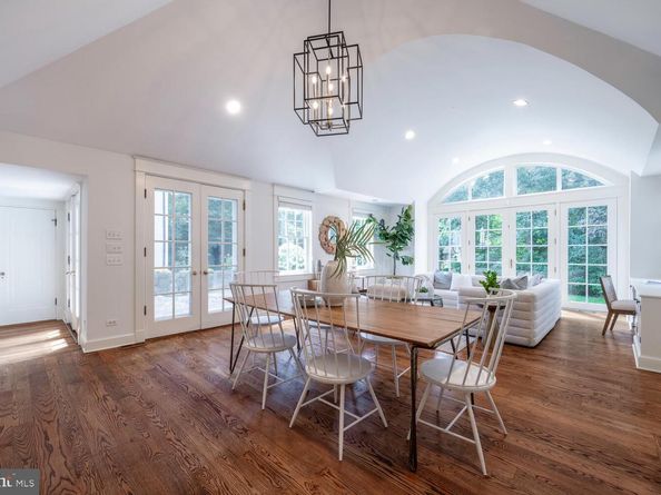 5804 Cedar Parkway, Chevy Chase MD 20815