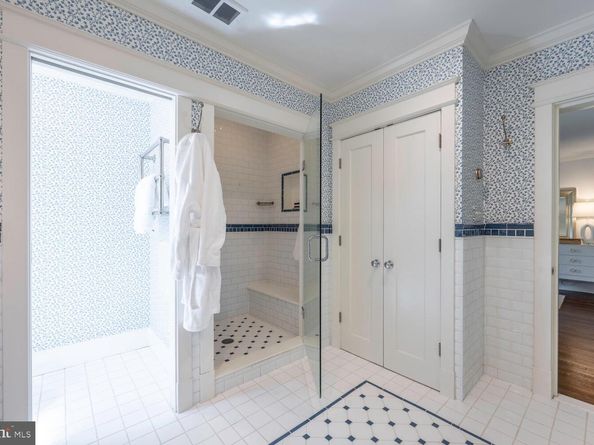 5804 Cedar Parkway, Chevy Chase MD 20815