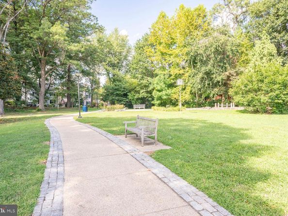 5804 Cedar Parkway, Chevy Chase MD 20815