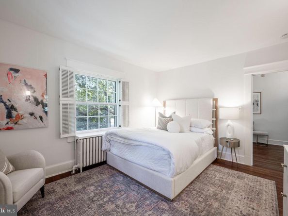 5804 Cedar Parkway, Chevy Chase MD 20815