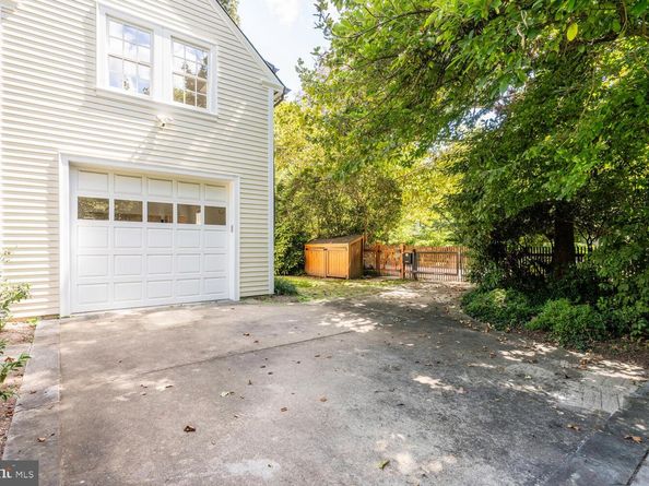 5804 Cedar Parkway, Chevy Chase MD 20815