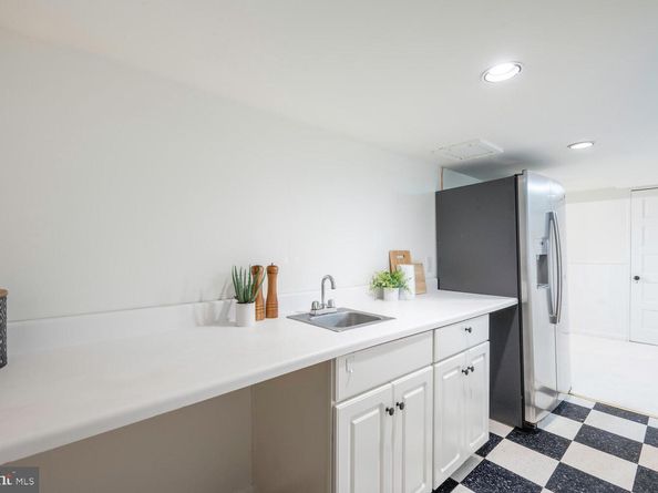 5804 Cedar Parkway, Chevy Chase MD 20815