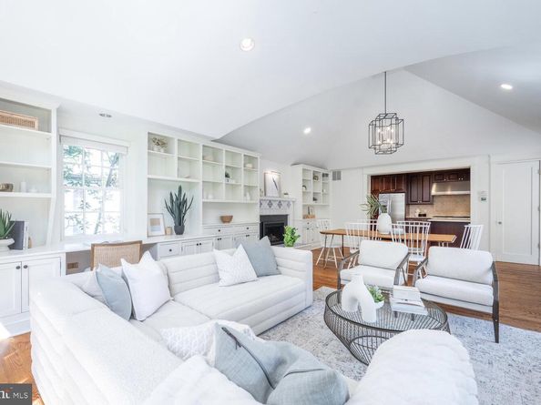 5804 Cedar Parkway, Chevy Chase MD 20815