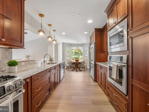 6224 Goodview Street, Bethesda MD 20817