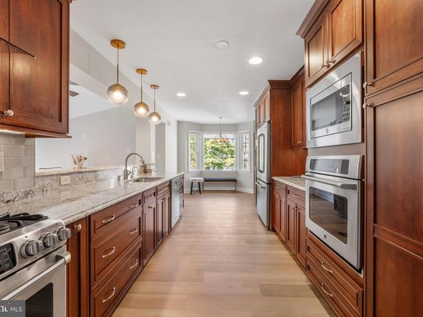 6224 Goodview Street, Bethesda MD 20817