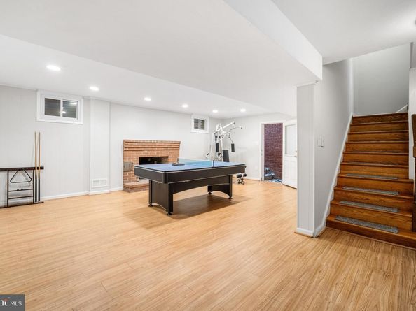 6224 Goodview Street, Bethesda MD 20817