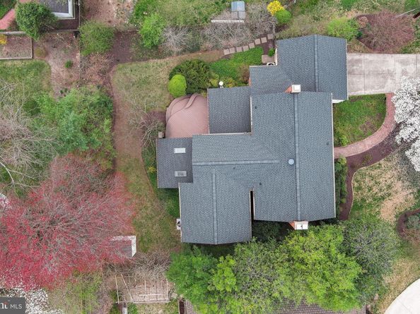 6224 Goodview Street, Bethesda MD 20817
