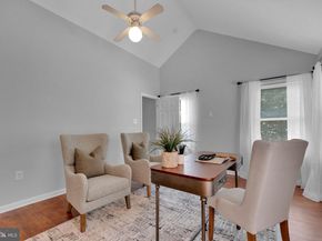 5402 S 12TH Street S, Arlington VA 22204