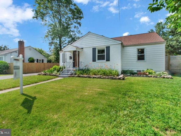 5402 S 12TH Street S, Arlington VA 22204
