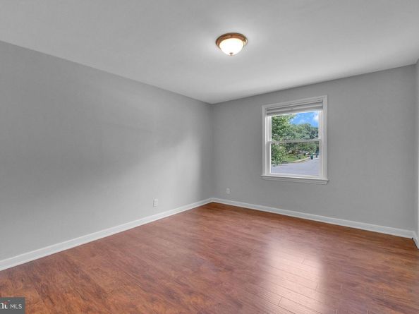 5402 S 12TH Street S, Arlington VA 22204
