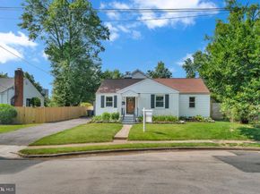 5402 S 12TH Street S, Arlington VA 22204