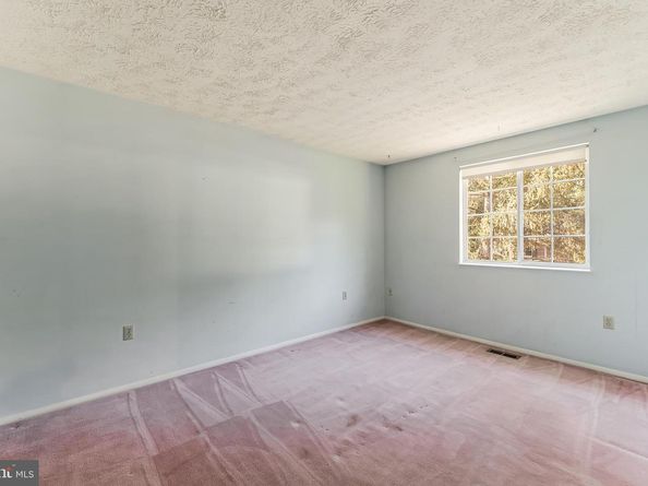 9803 Oleander, Vienna VA 22181