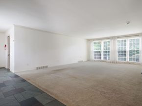 1810 Hemlock Cir, Abington PA 19001