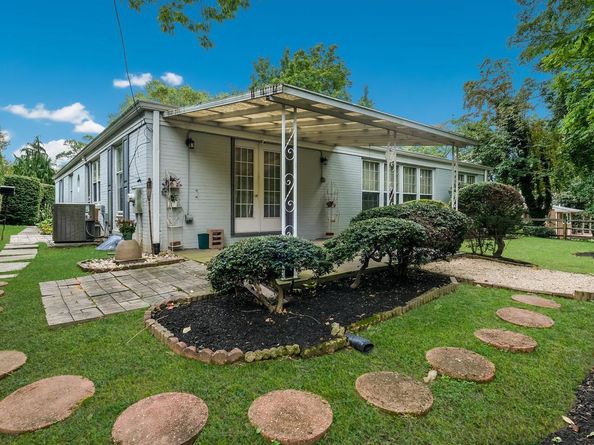 1810 Hemlock Cir, Abington PA 19001