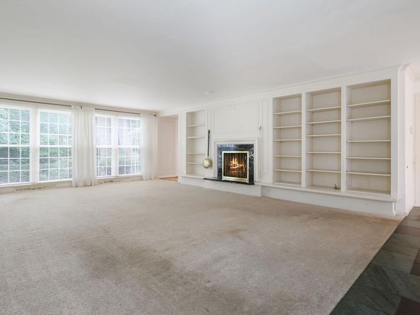 1810 Hemlock Cir, Abington PA 19001
