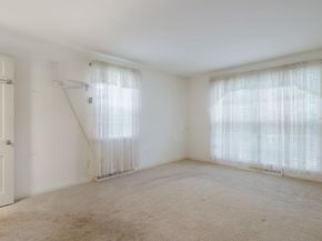 1810 Hemlock Cir, Abington PA 19001