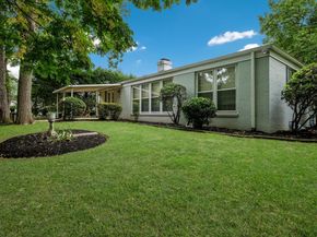 1810 Hemlock Cir, Abington PA 19001
