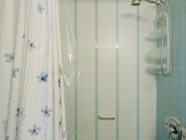 1810 Hemlock Cir, Abington PA 19001