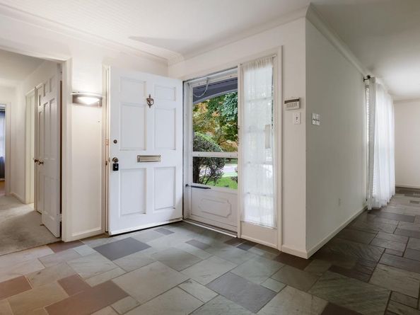 1810 Hemlock Cir, Abington PA 19001