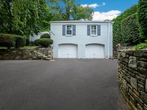 1810 Hemlock Cir, Abington PA 19001