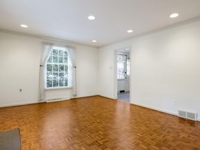 1810 Hemlock Cir, Abington PA 19001