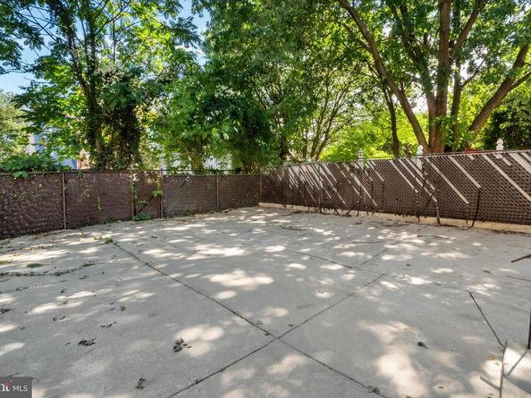 1613 N 18TH Street, Philadelphia PA 19121