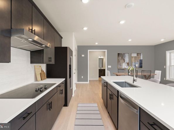 401 Washington Street 213 LEWIS, Conshohocken PA 19428