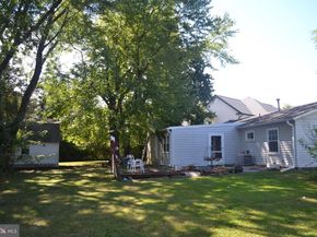 706 S Dogwood Court, Sterling VA 20164