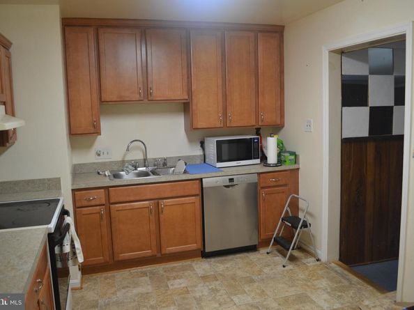 706 S Dogwood Court, Sterling VA 20164