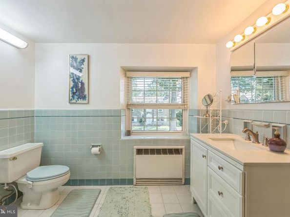 1200 Ormond Avenue, Drexel Hill PA 19026