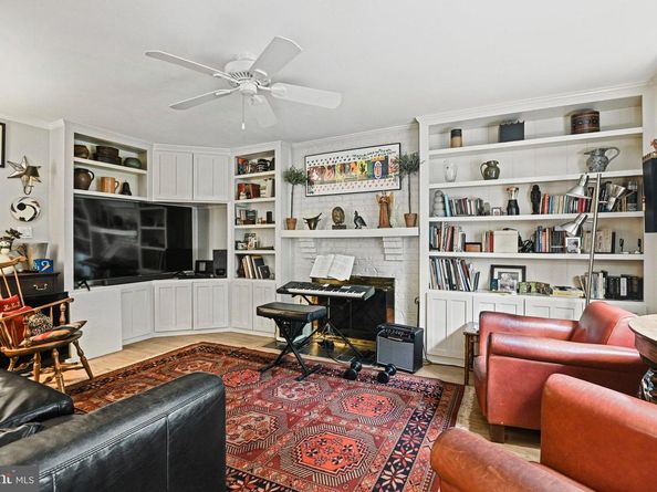 1704 Clovelly Court, Vienna VA 22182