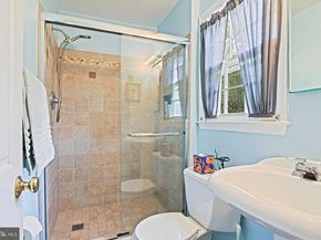 1704 Clovelly Court, Vienna VA 22182