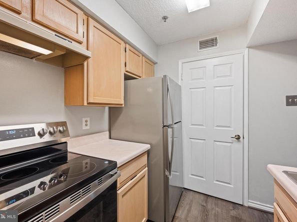 1504 Lincoln Way 404, Mclean VA 22102