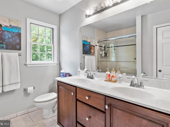 31 Aspen Drive, Warminster PA 18974