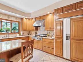 31 Aspen Drive, Warminster PA 18974