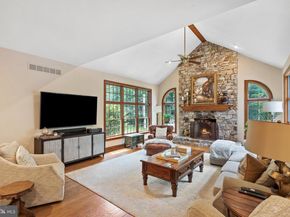 31 Aspen Drive, Warminster PA 18974