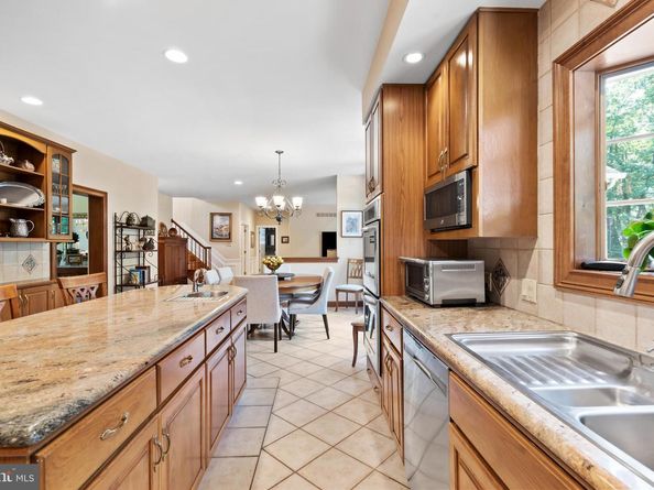 31 Aspen Drive, Warminster PA 18974