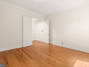 3042 P Street NW, Washington DC 20007