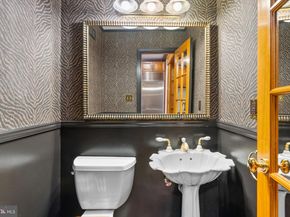 3042 P Street NW, Washington DC 20007