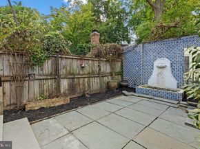 3042 P Street NW, Washington DC 20007