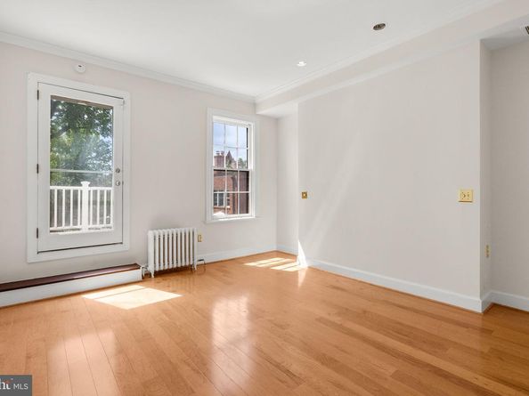 3042 P Street NW, Washington DC 20007