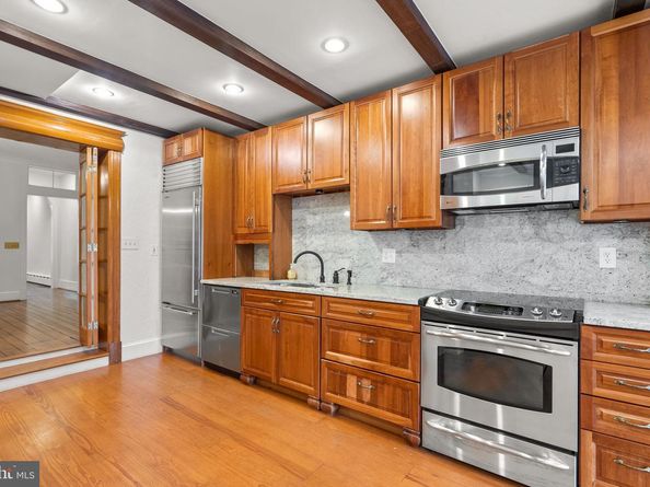 3042 P Street NW, Washington DC 20007