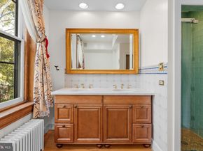 3042 P Street NW, Washington DC 20007