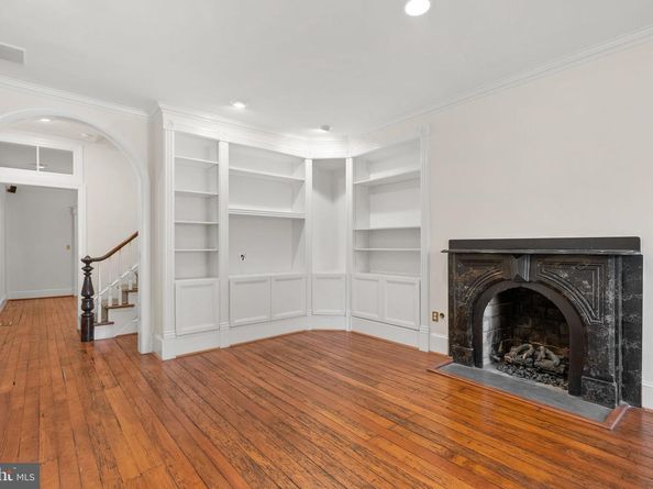 3042 P Street NW, Washington DC 20007