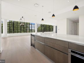 1055 Wisconsin Avenue NW 4E, Washington DC 20007