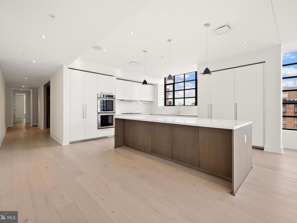 1055 Wisconsin Avenue NW 4E, Washington DC 20007