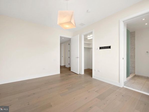 1055 Wisconsin Avenue NW 4E, Washington DC 20007