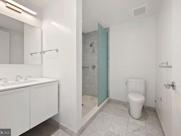 1055 Wisconsin Avenue NW 4E, Washington DC 20007
