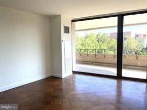 4200 NW Massachusetts Avenue NW 613, Washington DC 20016