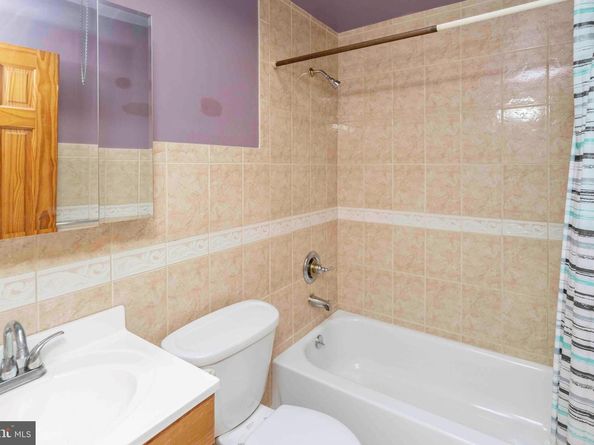 2162 Strahle Street, Philadelphia PA 19152